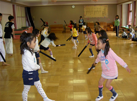 つばめ幼稚園　スポーツチャンバラ教室