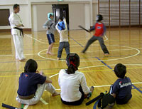 photo：東陽小学校ウィークエンドスクール「スポーツチャンバラ教室」